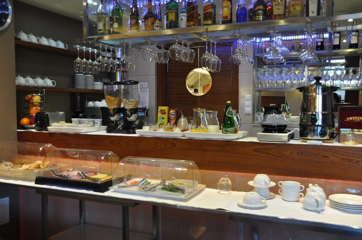 奥奇姆酒店 埃尔布隆格 外观 照片